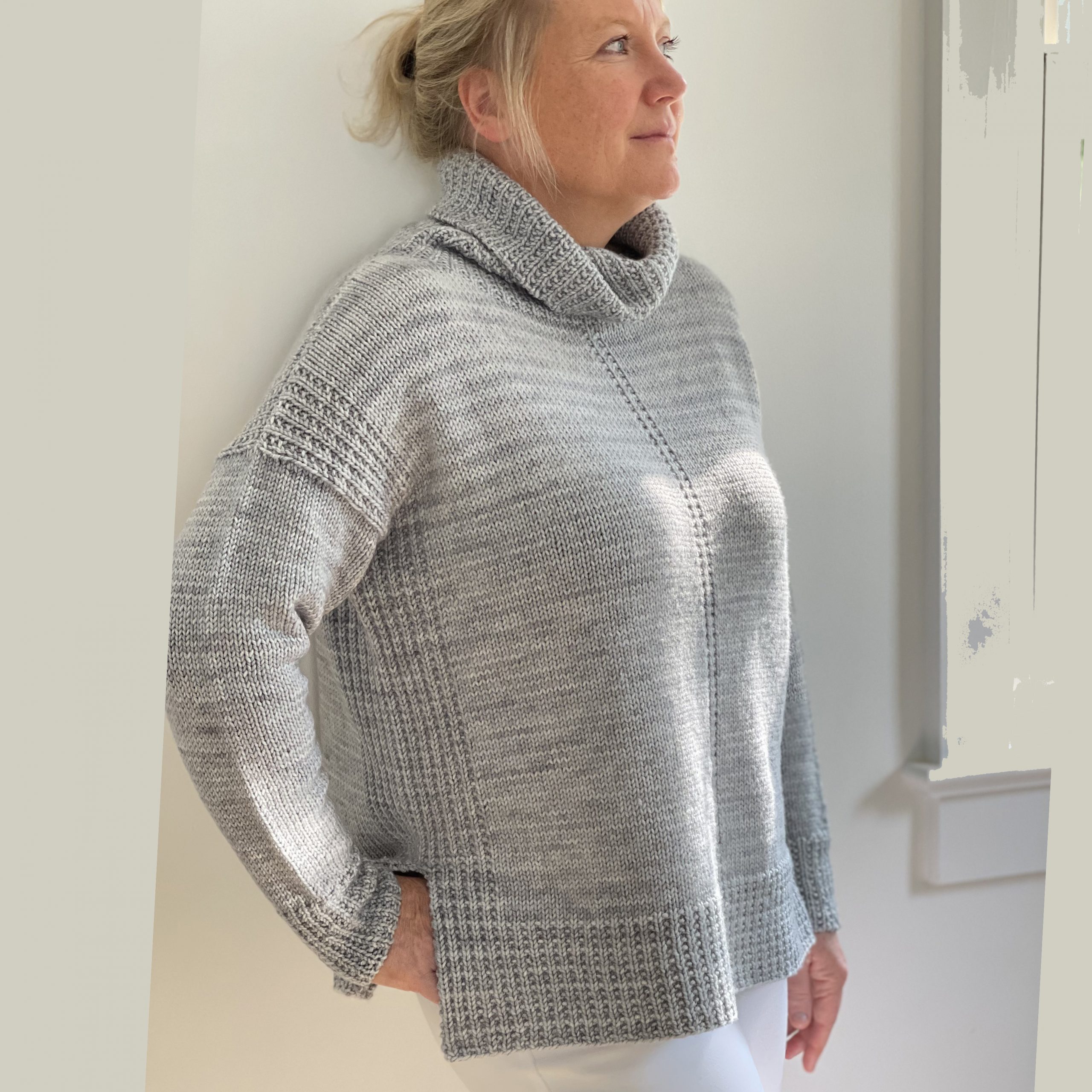 FRONT ARCH TURTLE KNIT-